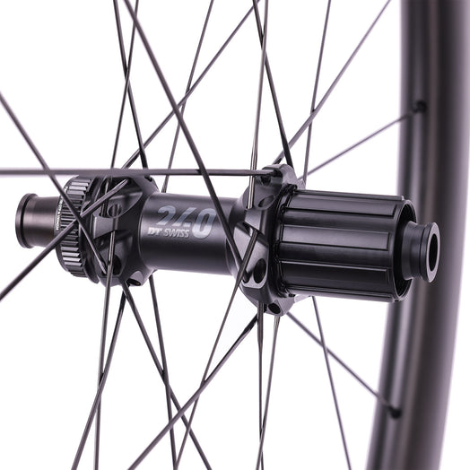 ICAN hooked gravel wheels 70C G24 SL with DT Swiss hubs