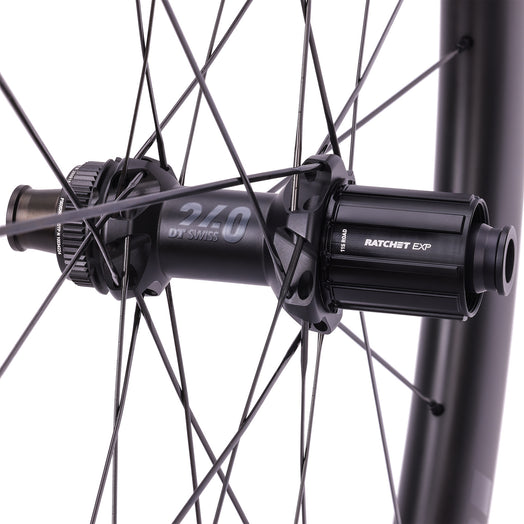 ICAN 700C G25 SL gravel wheels with DT Swiss hubs