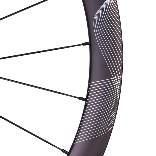 ICAN ULTRA 40 carbon disc wheels with ceramic bearings